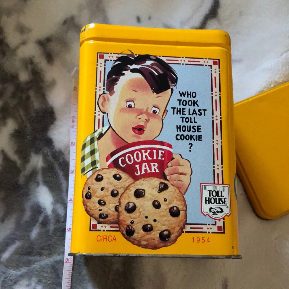 Collectable Nestle Cookie Tin